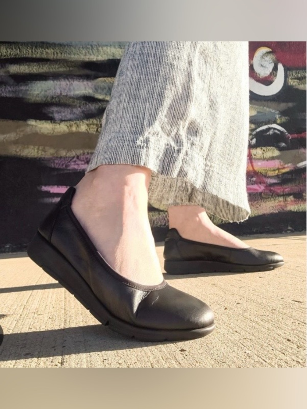 Saydo Women's Black Leather Slip-On Comfort Flats
